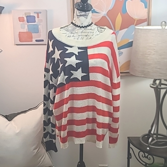 Pink Lily oversized American Flag loose knit sweater - Picture 1 of 9